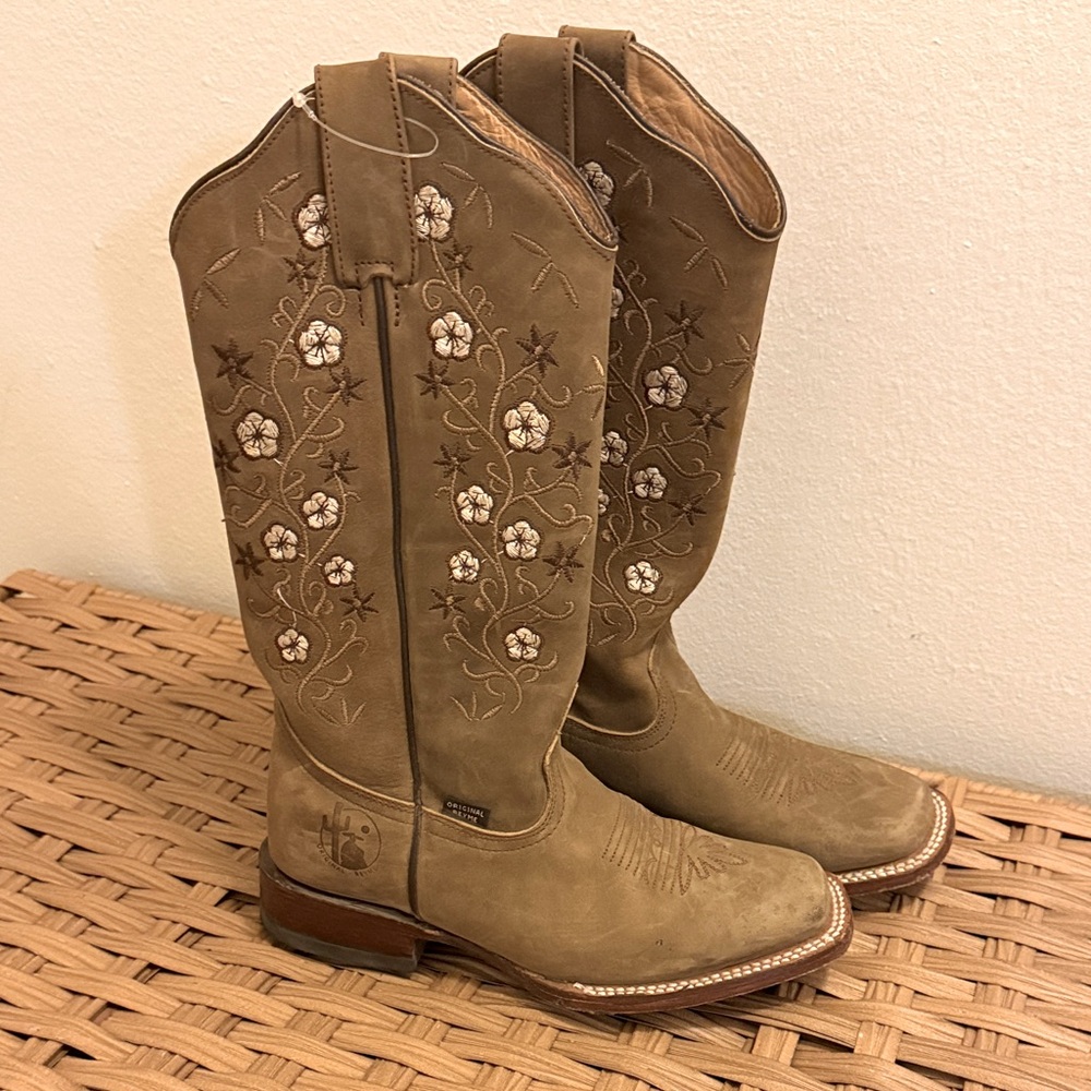 REYME Tan Floral Embroidered Cowboy Western  Boots